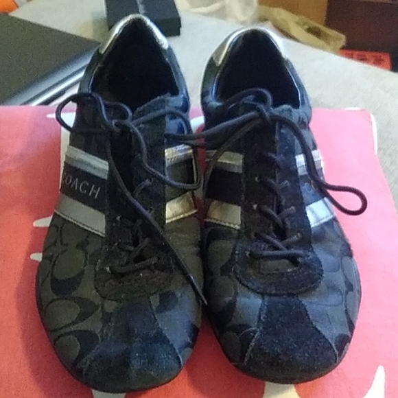 Coach shoes - Picture 2 of 6